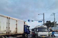 "타이어 확인 필수" 블랙 아이스 사고 예방 기본수칙